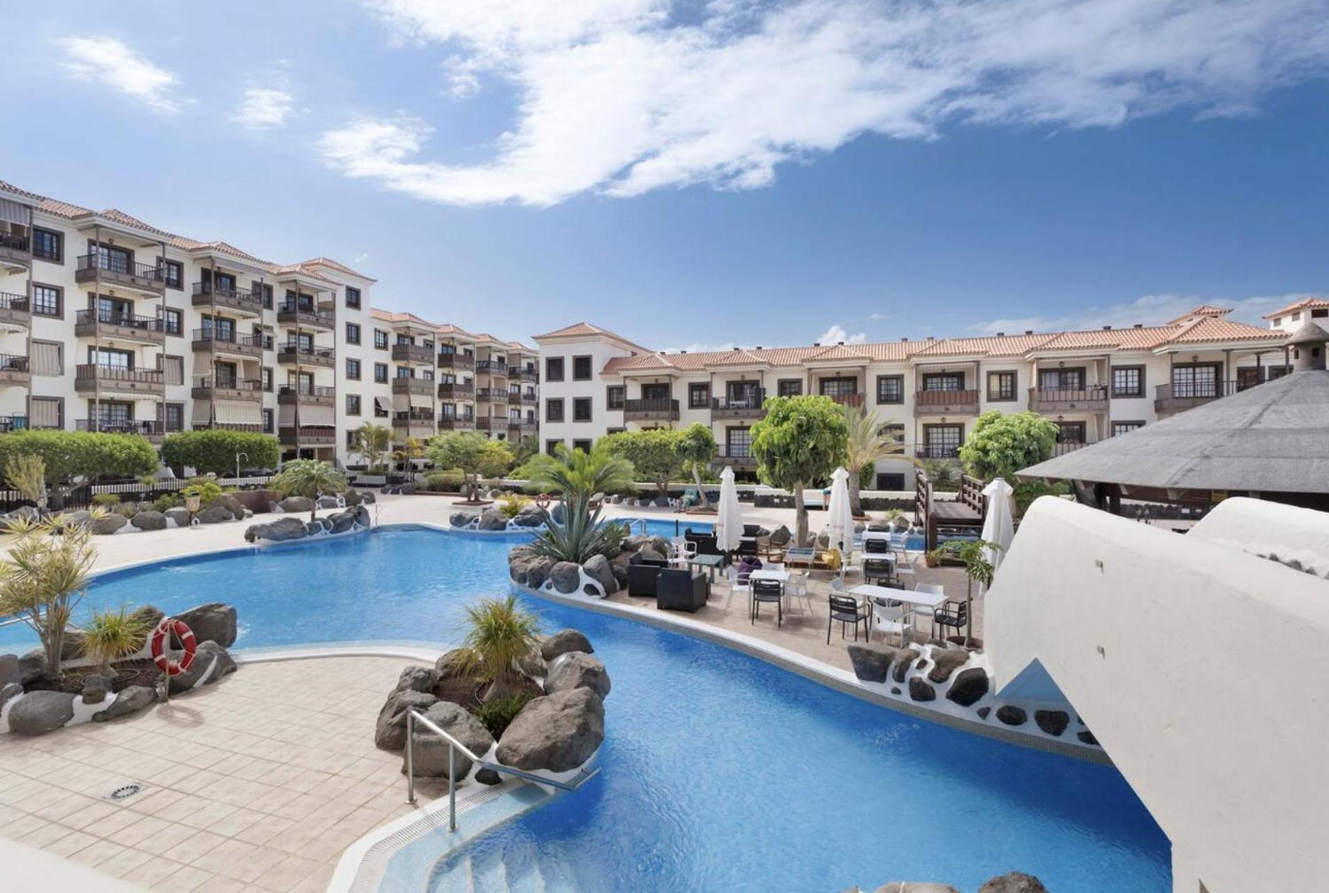 Apartment Con Piscina Junto Al Mar *